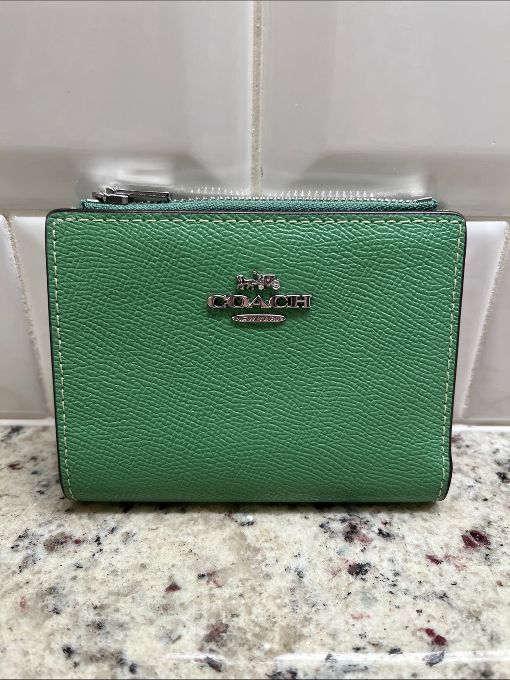 Coach Medium Green Crosssgrain Leather Wallet NWOT